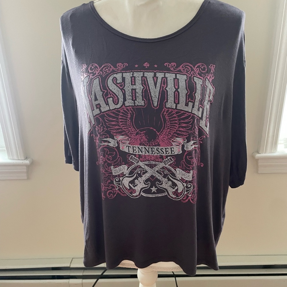 Nashville Graphic Women's Short Sleeve Tee - Dark Gray